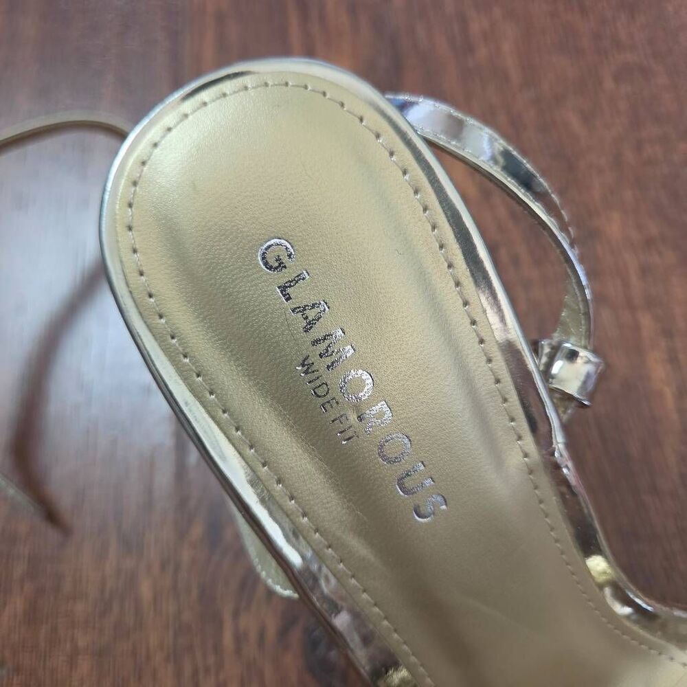 NWOT Glamorous Gold Strappy Barely There Bow Heels - Picture 9 of 9